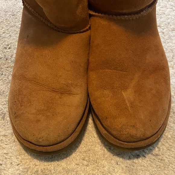 NOT FOR SALE Ugg Classic II Short Boot - Picture 7 of 13